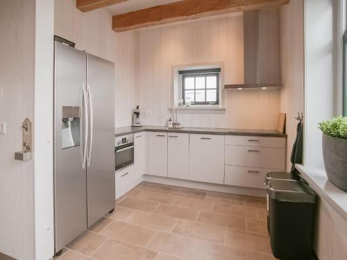 kuchyně, Spacious holiday home Hazenborgh in Callantsoog near beach in Callantsoog