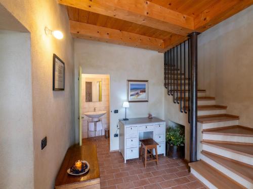 Létesítmények, Apartment in Furlo with Saltwater Pool in Acqualagna