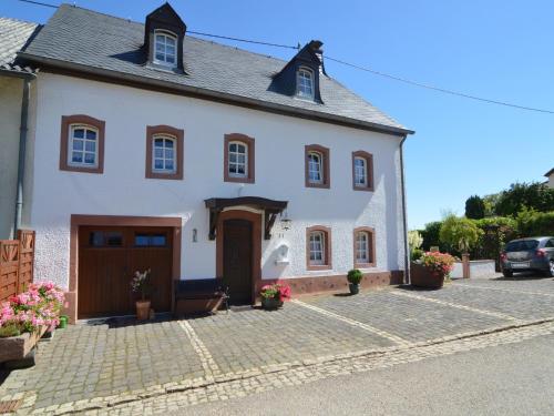 Appealing Apartment in Ittel with Garden, Parking, Bicycles in Welschbillig, Deutschland