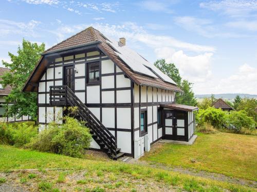 Spacious Apartment in Frankenau Hesse near the Forest in Frankenau, Deutschland