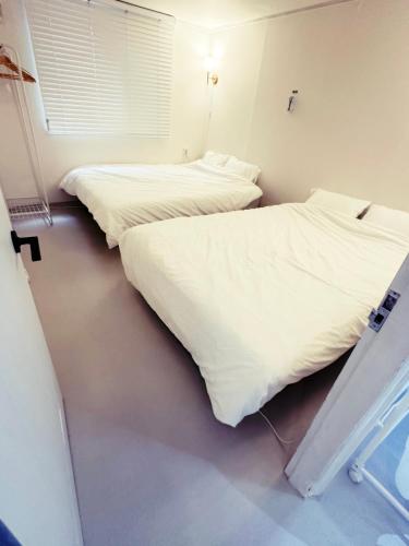 AREX # Queen Bed 5 #10 people # Airport Railway Station # Triple Station # Hong dae # seoul #3room # DMC # bnb, Seoul (photo 8)