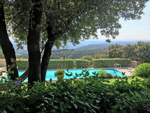 Sprawling Villa in Tourtour with Swimming Pool - image 7