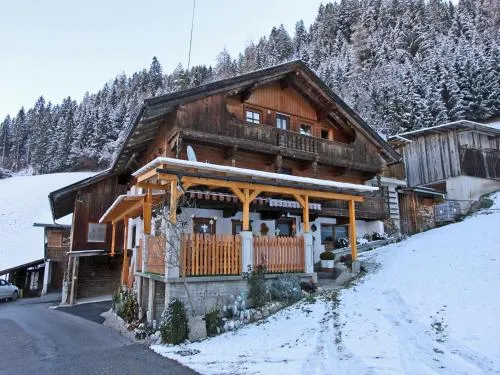 Spacious Holiday Home near Ski Area in Kaltenbach in Kaltenbach, Österreich
