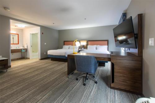 2 bedrooms, 3 beds