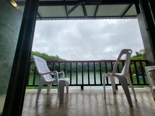 Lake View Resort