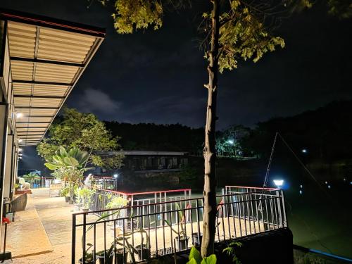 Lake View Resort
