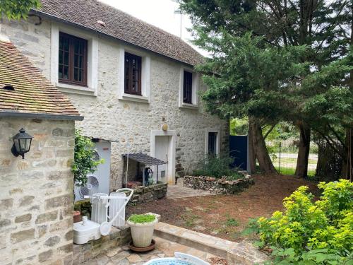 Une maison de caractère au calme (Une maison de caractere au calme) in อูรี