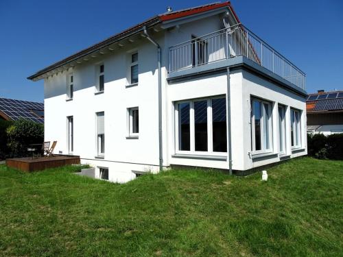 Sunny house, 2 residential units