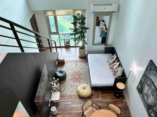 Huge 101-SQM 2BR in Central BGC Up to 12 Guests, Manila