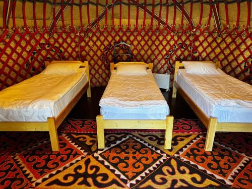 BarBulak Yurt Lodge in Kara-Koo