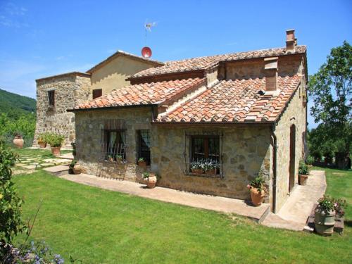 Stylish Cetona Apartment with Pool gîte à louer Camporsevoli
