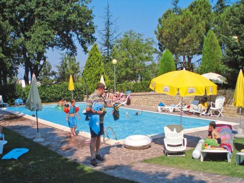 Apkārtne, Hotel in Marche with Scenic Hiking Trails in Montelparo
