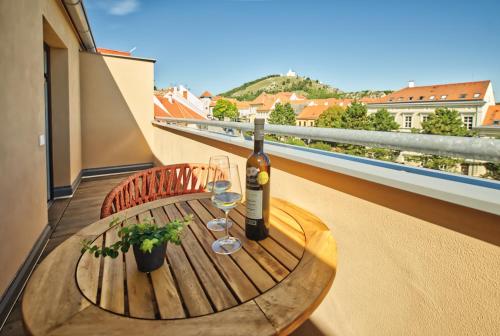 Faciliteiten, Enotéka Vinofol - winebar & café & apartments (Enoteka Vinofol - winebar & cafe & apartments) in Mikulov