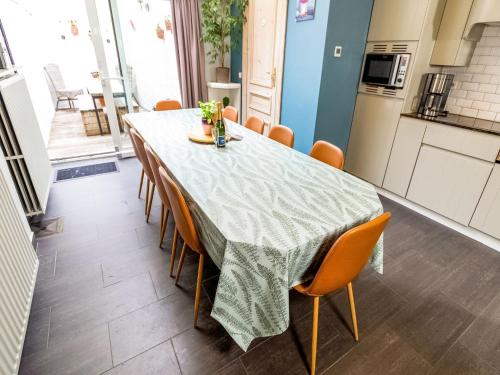 Spacious holiday home in Bruges - image 3