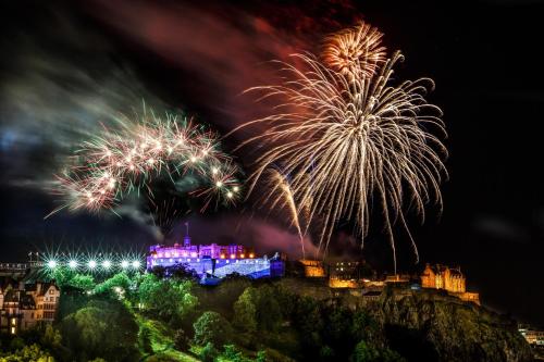 Mercure Edinburgh City - Princes Street Hotel - image 9