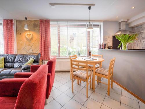 Serene Holiday Home in Ulestraten near Private Forest - image 7