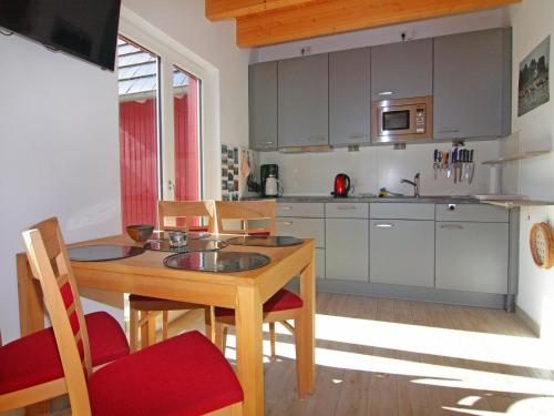 设施服务, Semi-detached house, Zingst in 青斯特