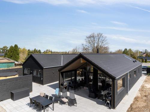 5 star holiday home in Dronningmølle