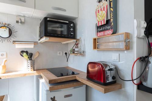 Cosy Apartment In Paris - image 29