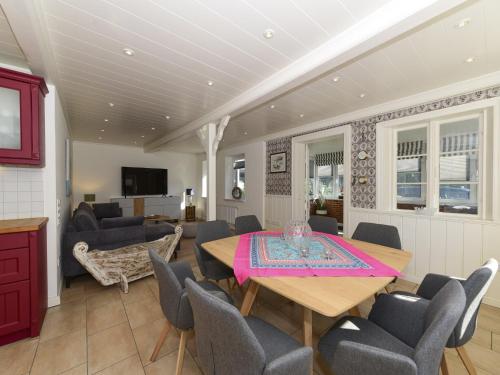 Idyllically located, comfortably furnished and renovated holiday apartment, Boldixum (photo 6)