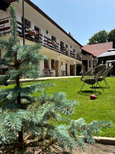 Exterior view of Guest House Piatra Craiului