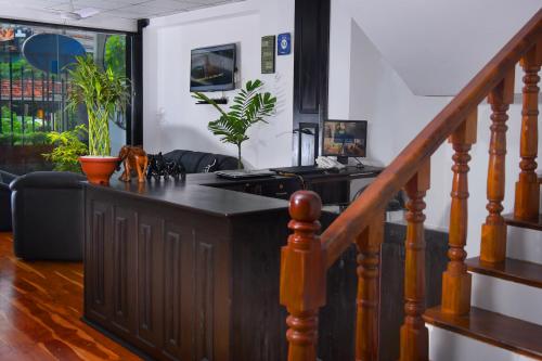 Lobby, L&D Lodge in Hikkaduwa