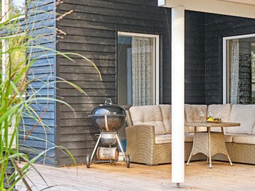 منظر, 14 person holiday home in Væggerløse in Vaeggerlose