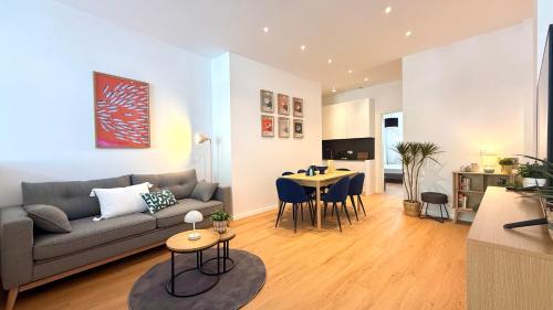 BeckHomes Munich- Stylish Central Apartments & Large Units - Up to 18 Guests, 7BR, 210 sqm, Monachium (zdjęcie 2)