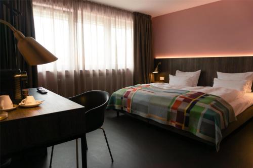 room detail thumbnail 0