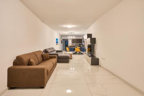 Il-Girna- Modern Seaside Accommodation in Marsascala