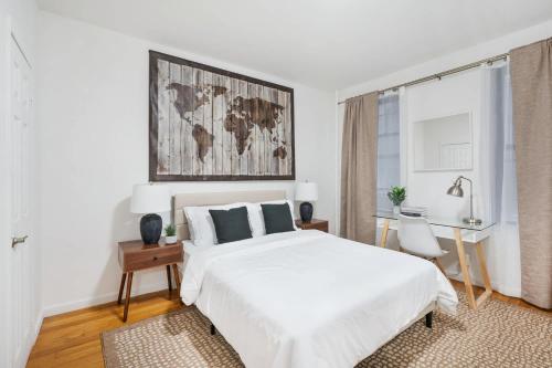 109-1 Huge 3BR Best Value Amazing NYC Apt, New York (photo 4)