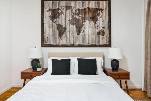 109-1 Huge 3BR Best Value Amazing NYC Apt, New York (photo 10)