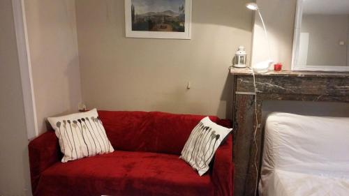 Central and convenient studio near supermarkets and public transports, Brüssel (Foto 6)