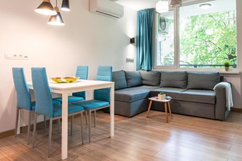 Modern and Cozy 1BDR Apartment in the City Center, Sofia (Foto 3)