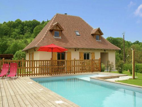 Nature Escape in Loubressac with Pool