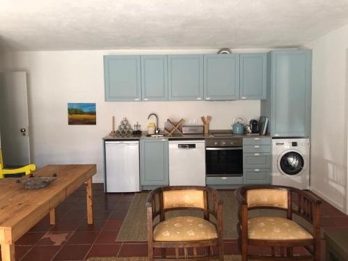 keuken, Hideaway in Sintra national park in Ribeira de Sintra