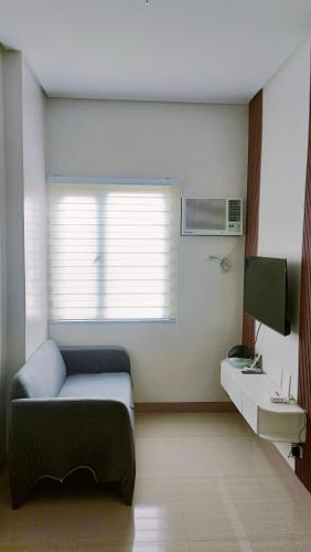 LEAF RESIDENCES MUNTINLUPA - M&G Staycation, Манила (фото 3)