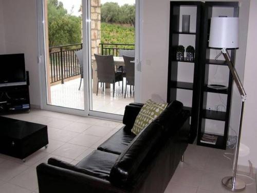 Villa in Loutra with Sea Views & Near Sandy Beach, Loutra (Foto 9)