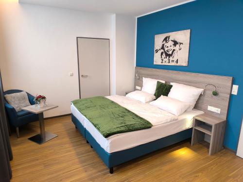 2 twin beds
