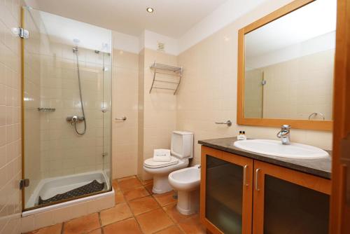 B39 - Marina Hill Apartment - image 3