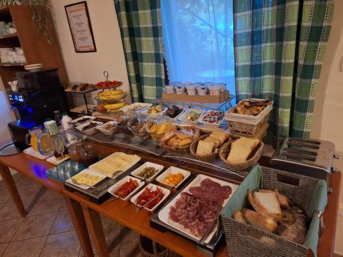 Ételek és italok, Rooms Pri Lovrizu in Kobarid