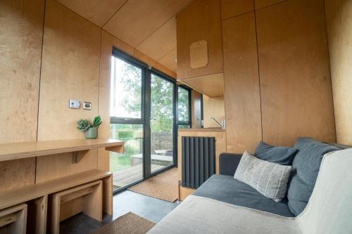Beautiful cabins in Herefordshire countryside in Bishopstone
