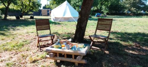 tente western in Hennebont