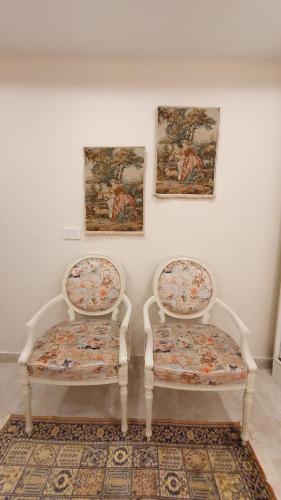 The Royal Residence 2BHK with Free Netflix - image 6