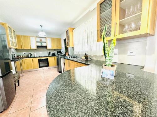 Cocina, J-Bay Breakaway in Jeffreys Bay