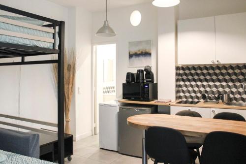 Cozy studio apartment near Montmartre, París