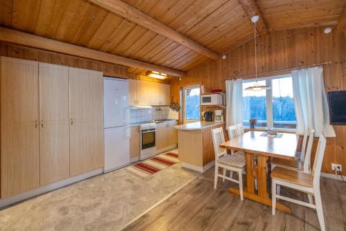 Bruksvallslidens förmedling (Bruksvallslidens formedling) in Bruksvallarna