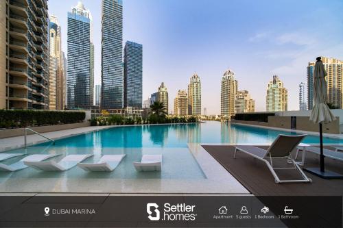 Studio on Marina | Gym, sauna, pool and more, Dubái