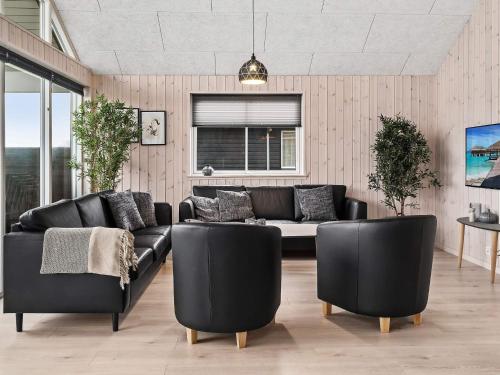 18 person holiday home in Hasselberg in Olpenitz