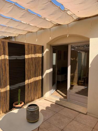 Зручності, Cocon de charme centre médiéval (Cocon de charme centre medieval) in Ег-Морт